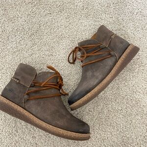 Born Men's Dark Brown Chukka Boots